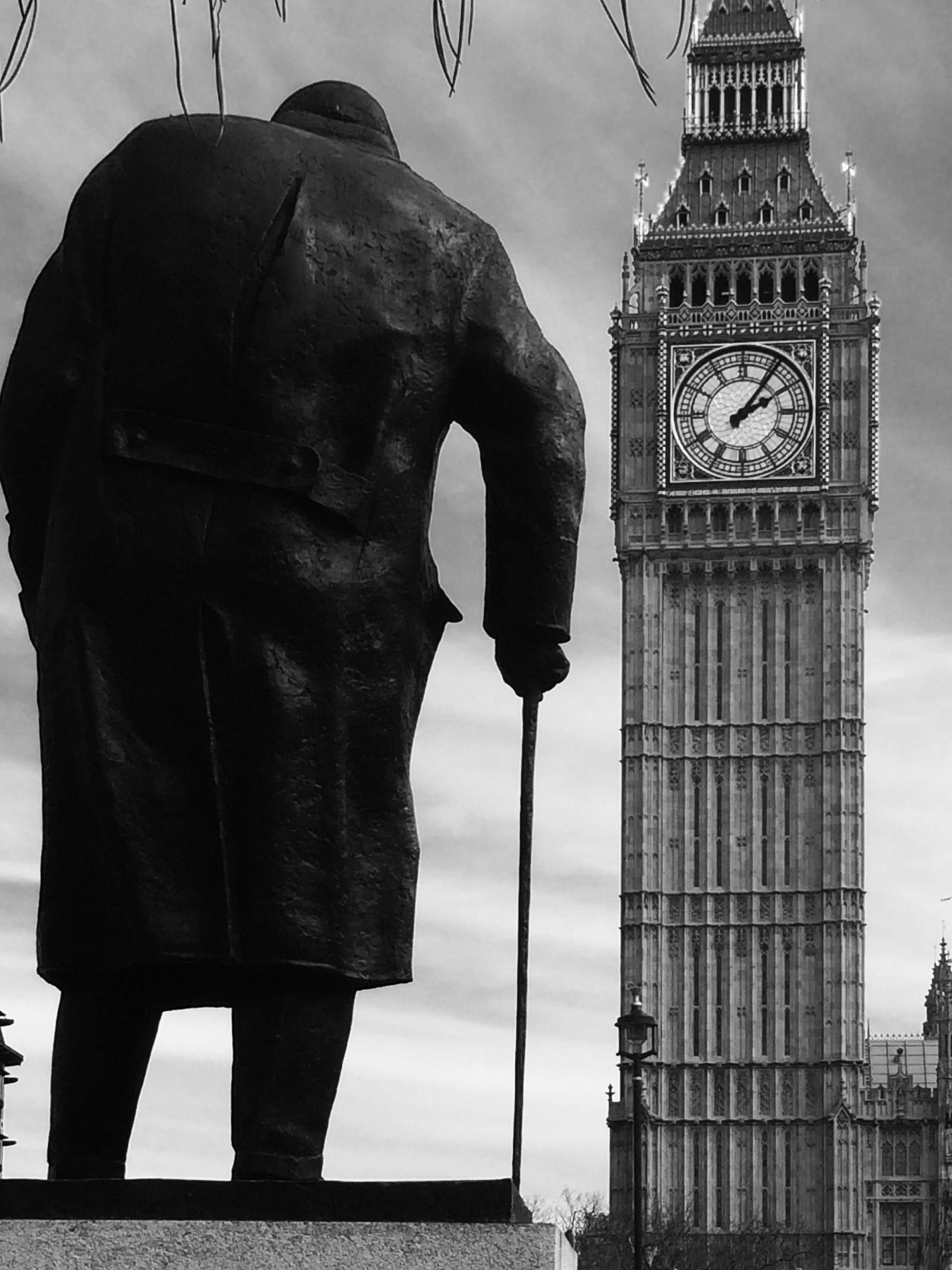 Black and white photograph of Big Ben, London